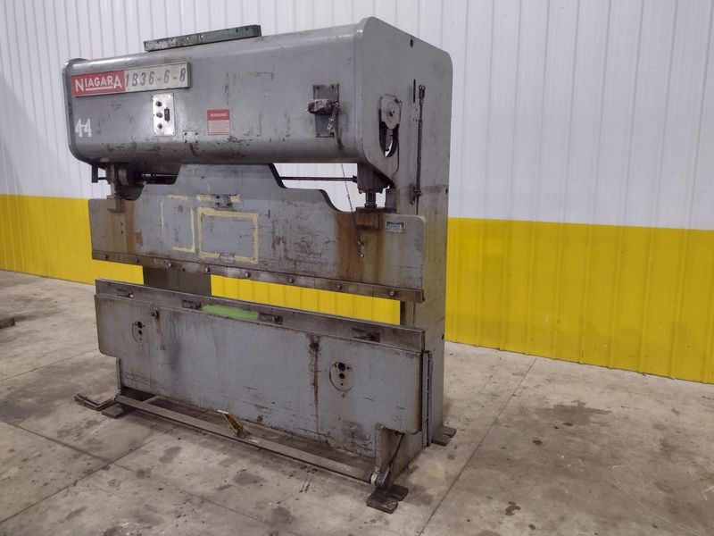 36 TON X 8' NIAGARA MODEL #1B36-6-8 MECHANICAL PUNCH PRESS: STOCK #23465