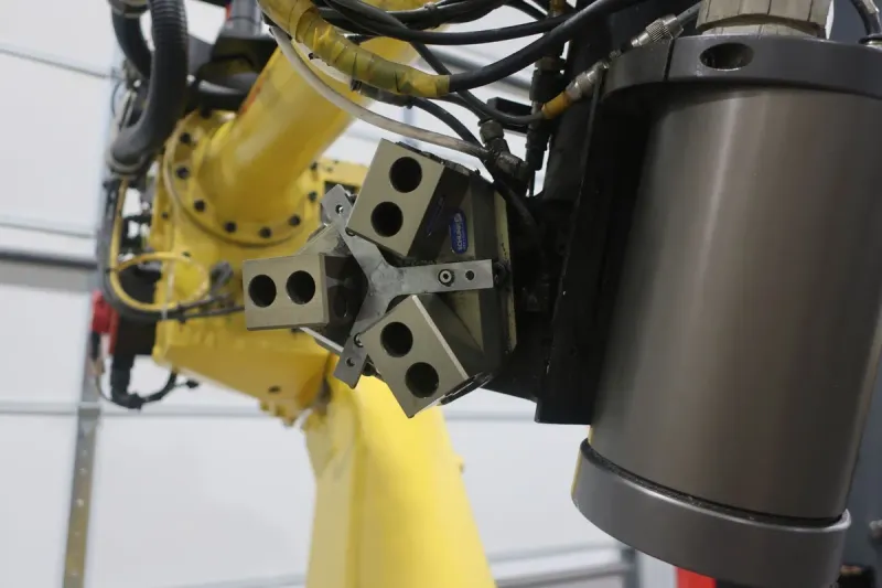 FANUC R-2000iB/165F Industrial Robot