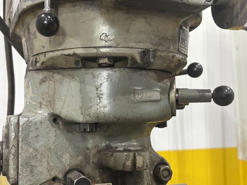 1.5 HP BRIDGEPORT VERTICAL RAM TYPE MILL & CHERRYING HEAD: STOCK #23195