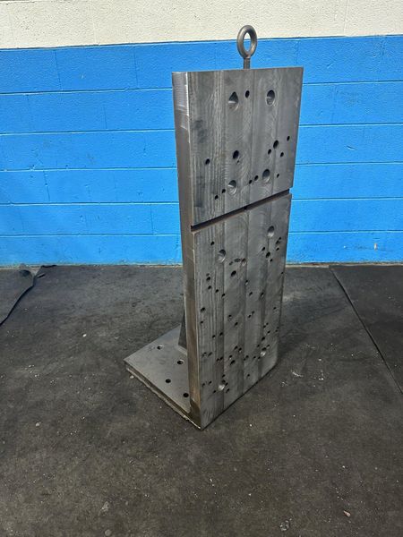 (1) 18" X 44" STEEL ANGLE PLATE:  STOCK #77112