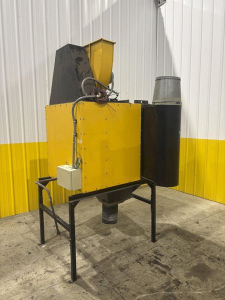 5 HP X 4 CARTRIDGE PLYMOVENT DUST COLLECTOR: STOCK #22015