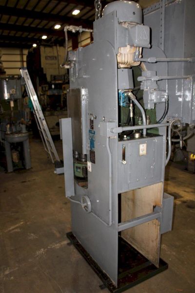 10 TON DENISON HYDRAULIC PRESS WITH ROTARY TABLE