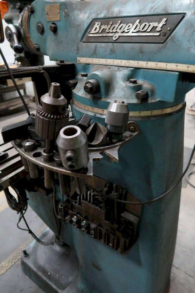 1 1/2HP BRIDGEPORT 2J VERTICAL MILLING MACHINE