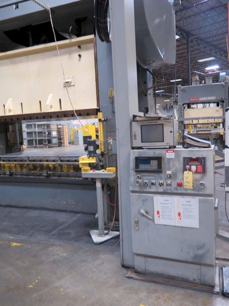 600 TON BROWN AND BOGGS 120" x 60" SSDC PRESS