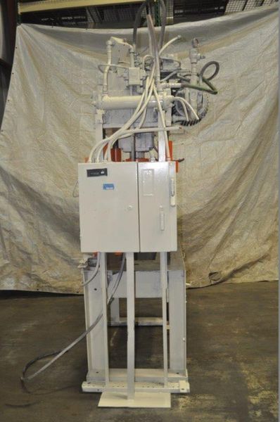 30 TON B & T 4 POST HYDRAULIC PRESS