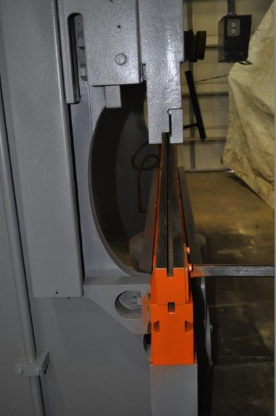 90 TON x 10' CINCINNATI HYDRAULIC PRESS BRAKE