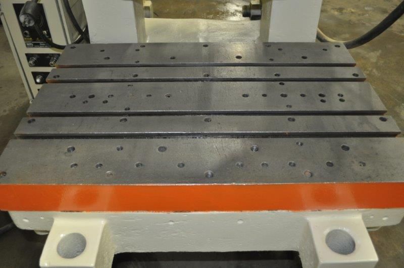 80 TON SOUTHBEND JOHNSON OBI PRESS