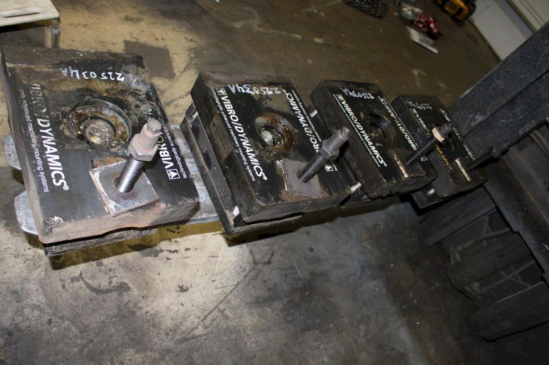 16.75" x 12.325" x 8.25" VIBRO DYNAMICS ISOLATION MACHINERY PADS