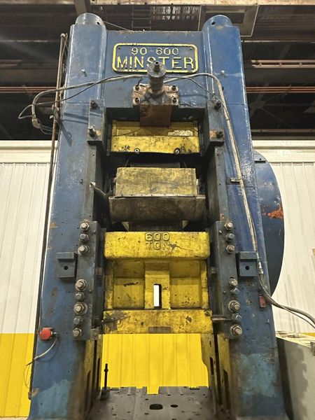 600 TON MINSTER MODEL #90-600 KNUCKLE JOINT PRESS, 4" STROKE: STOCK #22197