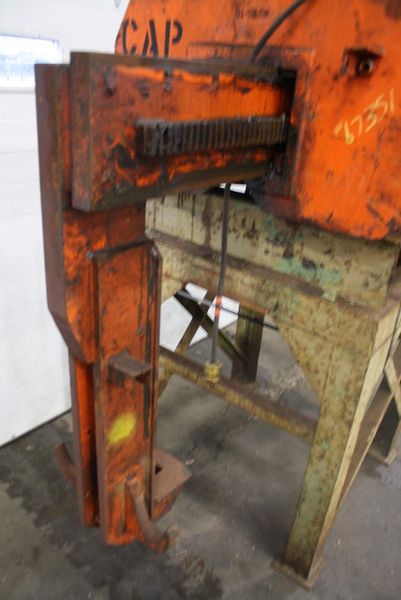 25 TON X 60' BUSHMAN TELESCOPING COIL LIFTER: STOCK #67351