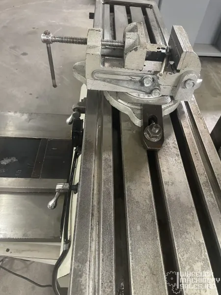 KBC MACHINERY TUM-3VS Vertical Mill #8346 #1