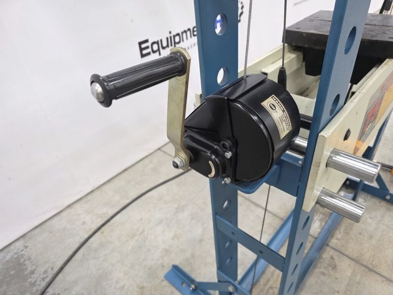 Baileigh HSP-75A 75 Ton Air/Hand Operated H-Frame Press
