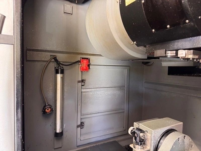 Hurco VMX42UI 5-Axis CNC Vertical Machining Center (2015)