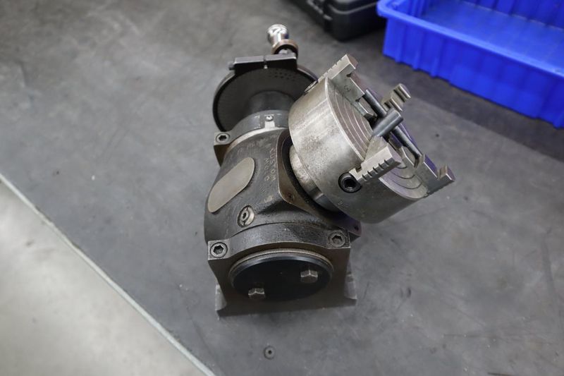 Hardinge Tilting Indexer with 5" 4-Jaw Chuck- Auction Item