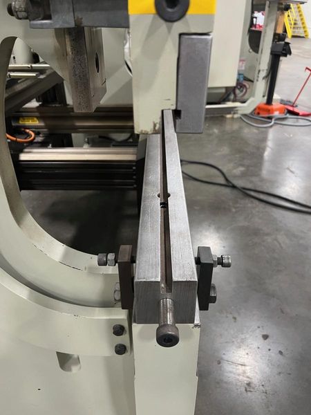 2007 Accurpress 71008 Press Brake (#6040)