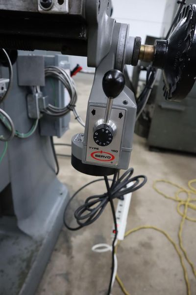 Bridgeport Series I-2HP Vertical Knee Mill, Acu-Rite 2-Axis DRO, Kurt Power Draw Bar, Mitutoyo Scale, X-Axis Power Feed, Chrome Ways