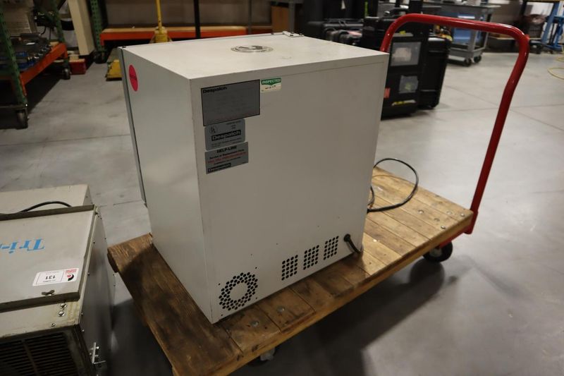 Despatch LDB1-17 Electric Forced Air Lab Oven, 400 Deg F Max, 17.5 Cu Ft Chamber, Controls, Single Phase- Auction Item