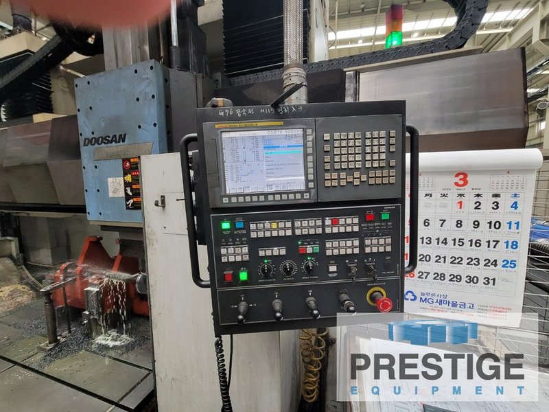 Doosan DCM 3260F Bridge Mill, X-246" Y-145", Fanuc 31iB, 60 ATC, 90 Deg. Head, 125" B/C, 2015, #32837