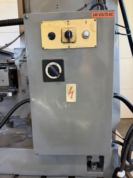 3HP VERTICAL MILL SUPERMAX YCM-2VA