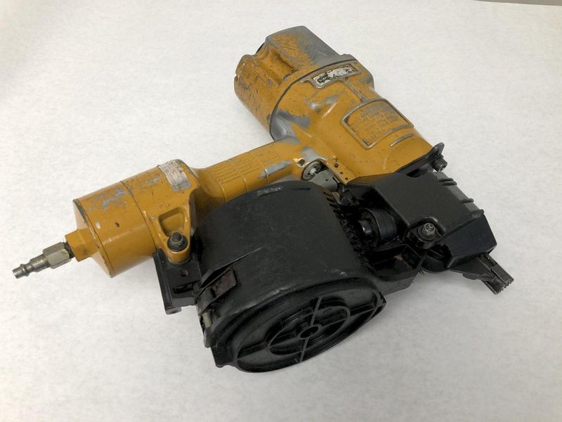 STANLEY BOSTITCH MODEL N860-1 PNUEMATIC NAILER: STOCK #14756