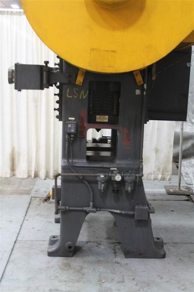 71 TON MINSTER MODEL #40T 4-1/2 SSSC PRESS: STOCK 59576