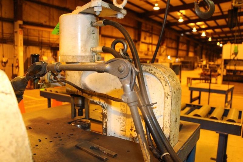 3 FRANKLIN HYDRAULIC PORTABLE PUNCHES WITH HYD UNIT: STOCK #65908
