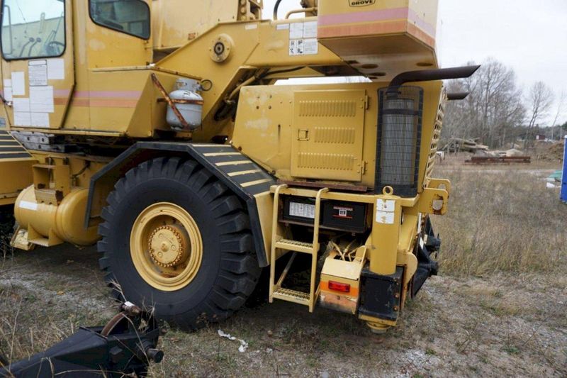 25 TON GROVE ROUGH TERRAIN HYDRAULIC CRANE: STOCK #73716