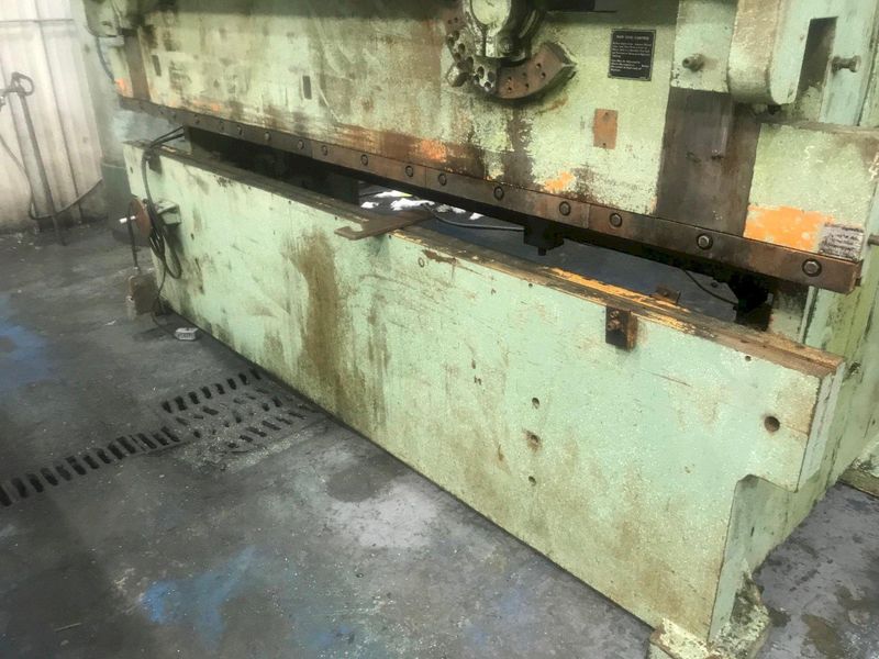 200 TON X 12' HTC HYDRAULIC PRESS BRAKE:  STOCK #73725