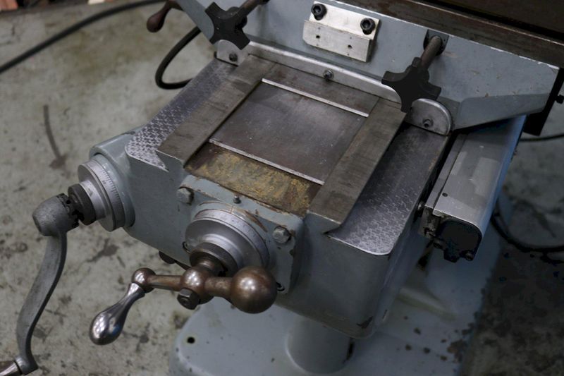2 HP BRIDGEPORT SERIES II VERTICAL MILL:  STOCK #73738