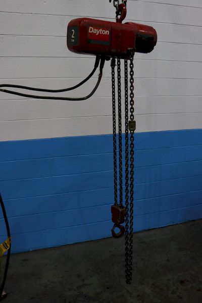 2 TON DAYTON ELECTRIC CHAIN HOIST:  STOCK #73568