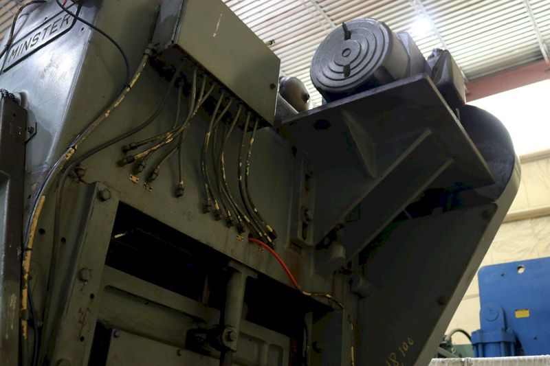 60 TON MINSTER MODEL P2-60 SSDC PRESS STOCK: 72978