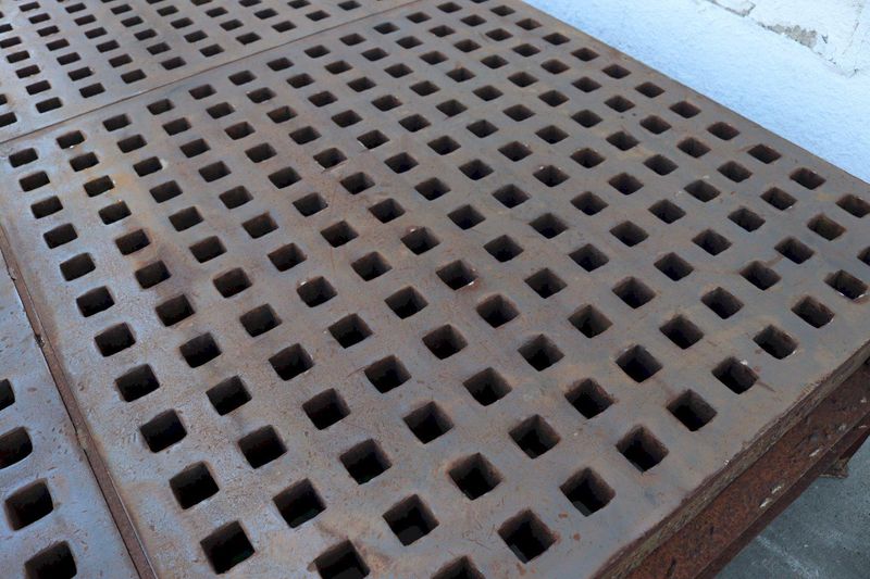 8' X 8' ACORN WELDING TABLE: STOCK #72752