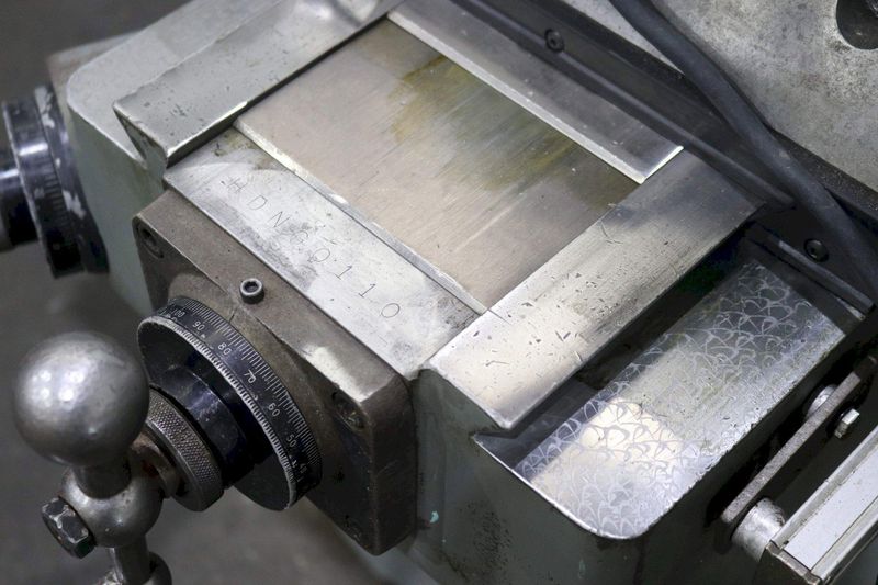 2 HP BRIDGEPORT RAM TYPE VERTICAL MILL: STOCK #72640
