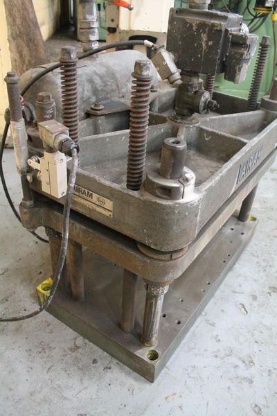 12 TON AIRAM 4 POST PNEUMATIC CUTOFF PRESS: STOCK #65978