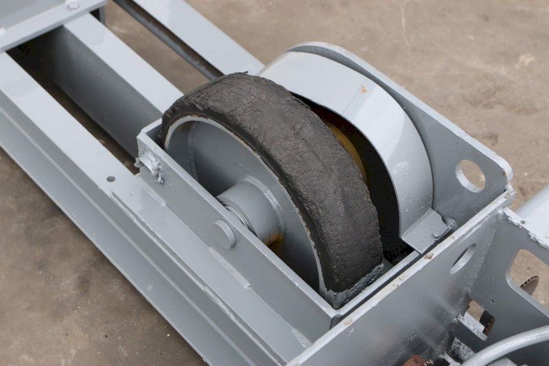 15 TON PANDJIRIS PR-30/10 POWERED TANK ROLLS: STOCK #70337