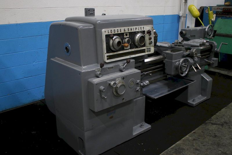 18" SWING X 30" LODGE AND SHIPLEY ENGINE LATHE STOCK #64368