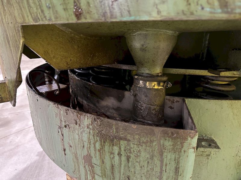 12 FT HAMMOND ROTO-FINISH MODEL #ST-12 ROTARY BOWL VIBRATORY PARTS DEBURRING FINISHER: STOCK #20