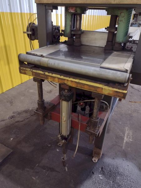HORIZONTAL MOTORIZED CONVEYOR: STOCK #19562