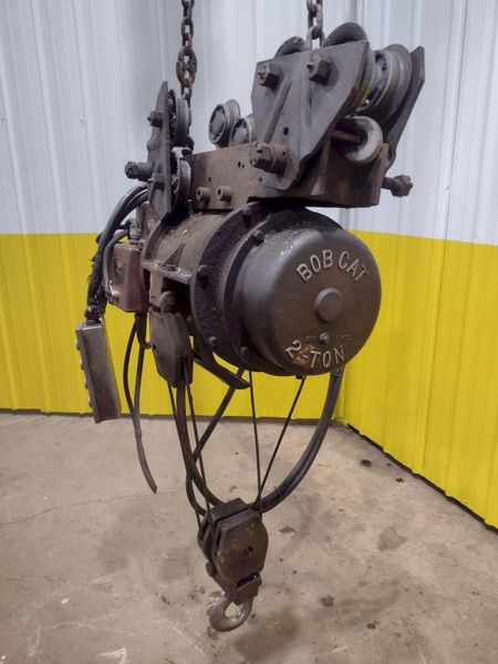 2 TON 4,000 LBS BOBCAT POWER CABLE HOIST WITH TROLLEY: STOCK #18938