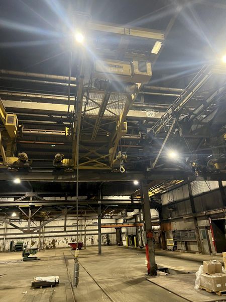 3 TON X 15' SHEPARD-NILES WALL MOUNTED POWERED GANTRY CRANE: STOCK 18474