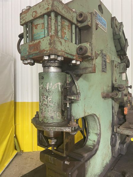 95 TON HILL ACME MODEL #6 HYDRAULIC IRONWORKER: STOCK #14712
