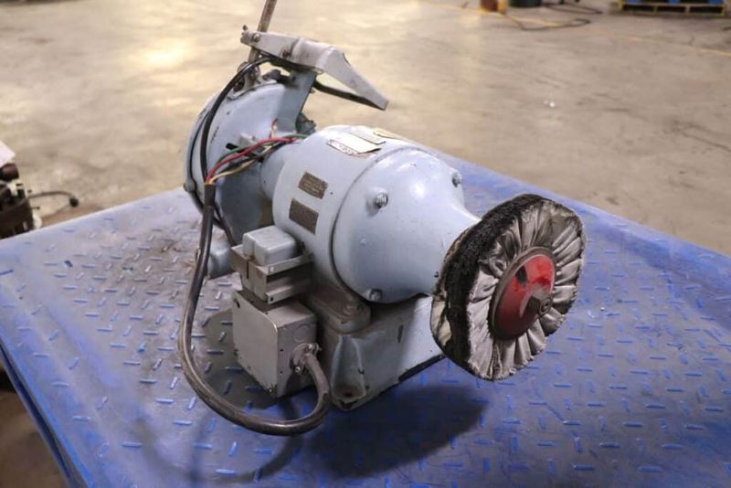 Cincinnati 106 FHA 8″ 3/4HP Double End Pedestal Grinder