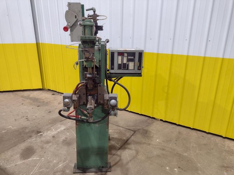 30 KVA X 8" TAYLOR WINFIELD AIR OPERATED SPOT WELDER: STOCK #20249
