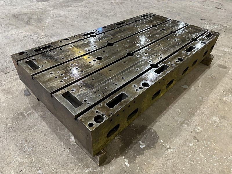 48" X 92" X 12" T-SLOTTED LAYOUT RISER TABLE / FLOOR PLATE: STOCK #19723