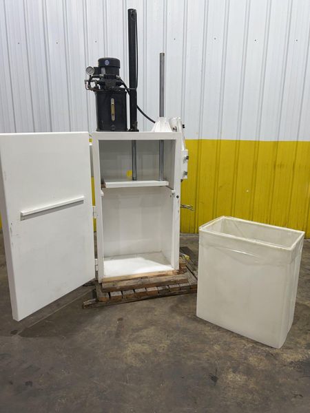 16" X 24" X 36" DYNAMIC AIR MODEL #388-CRUNCHER HYDRAULIC COMPACTOR: STOCK #16757