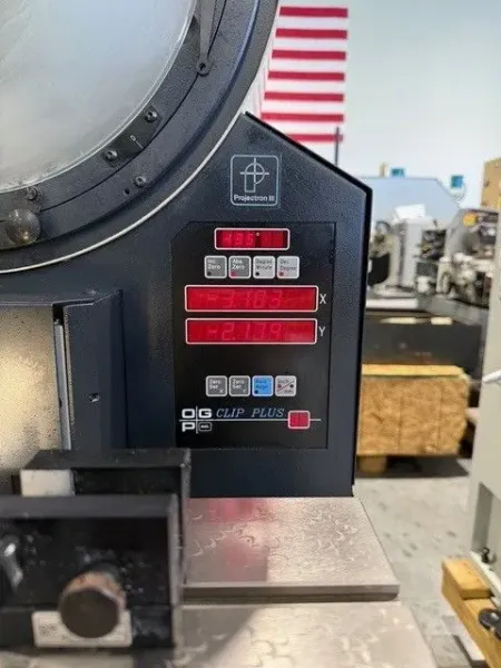 14” Optical Gaging Products OGP OQ-14A Optical Comparator USA #7580