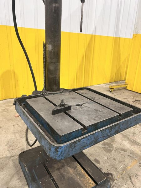 20" CLAUSING MODEL #2276 SINGLE SPINDLE DRILL PRESS:  STOCK #22345