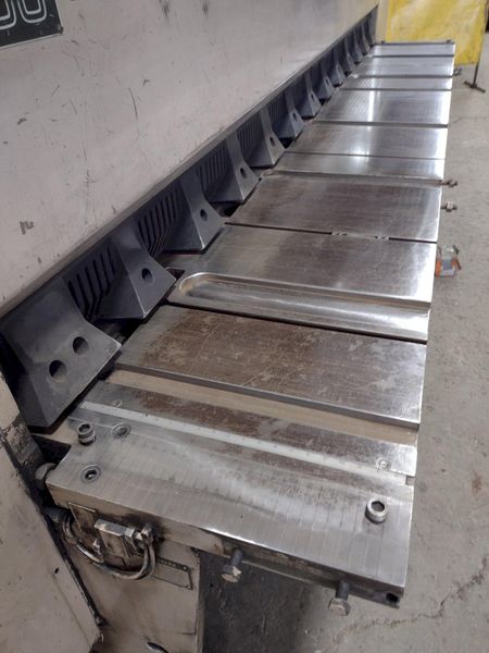 12' x 1/4" CINCINNATI MODEL #2500X12 FSU-II HYDRAULIC POWER SQUARING SHEAR: STOCK #18209