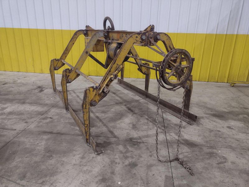 10,000 LBS X 96" CF ADJUSTABLE PLATE & SHEET LIFTER: STOCK #22326