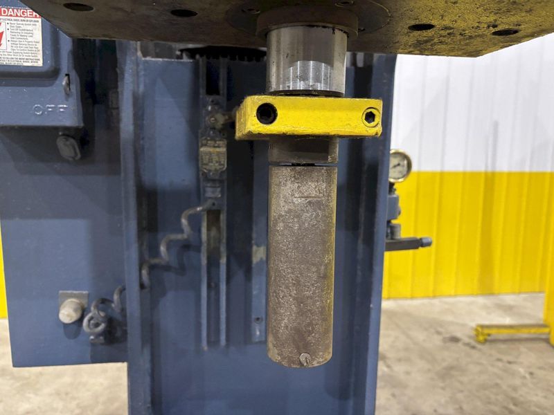 12 TON HANNIFIN MODEL #OFC-12C DYNA-QUIP HYDRAULIC C FRAME PRESS: STOCK #22192